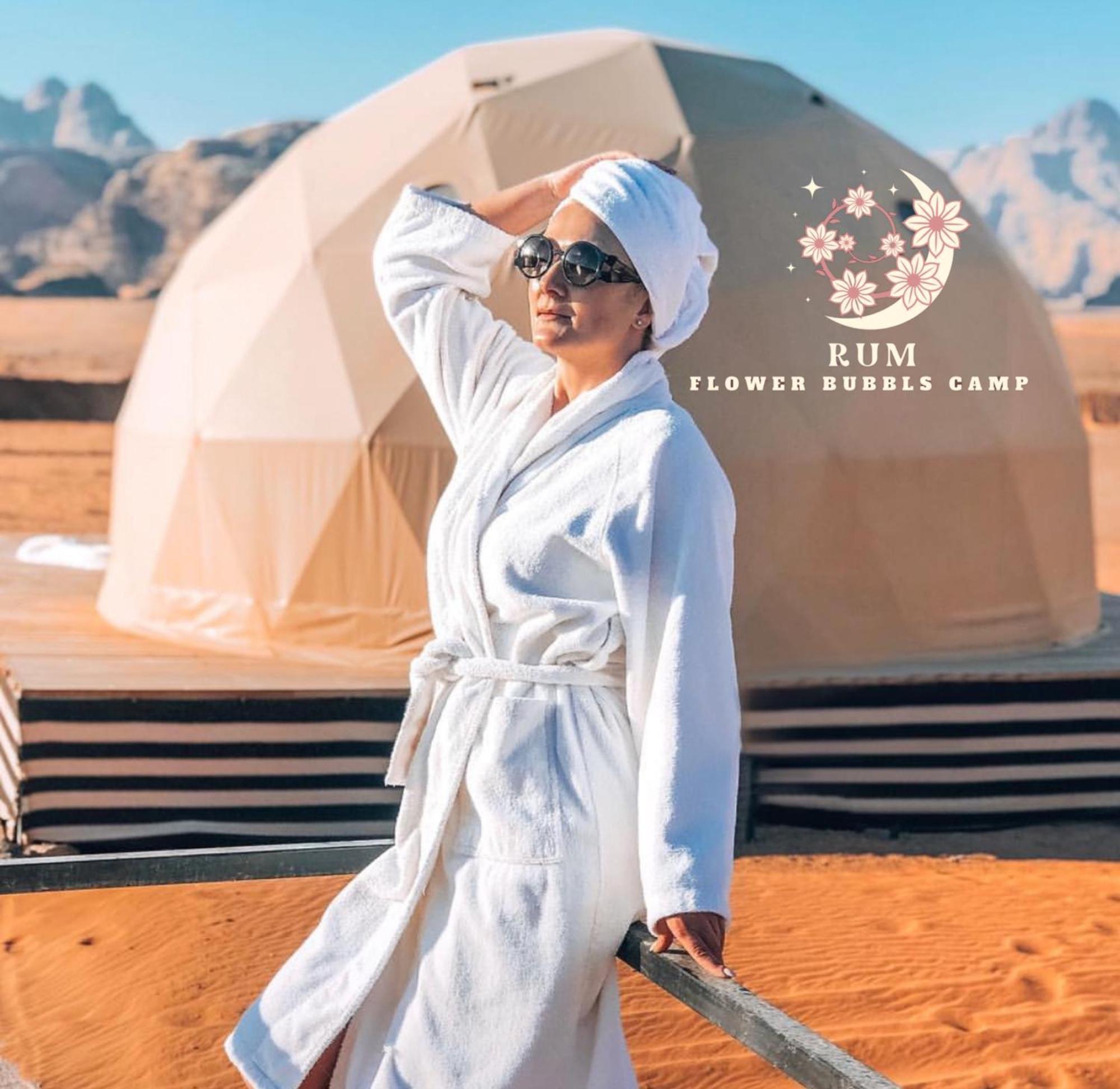 Rum Flower Bubbles Luxury Camp Wadi Rum Ngoại thất bức ảnh