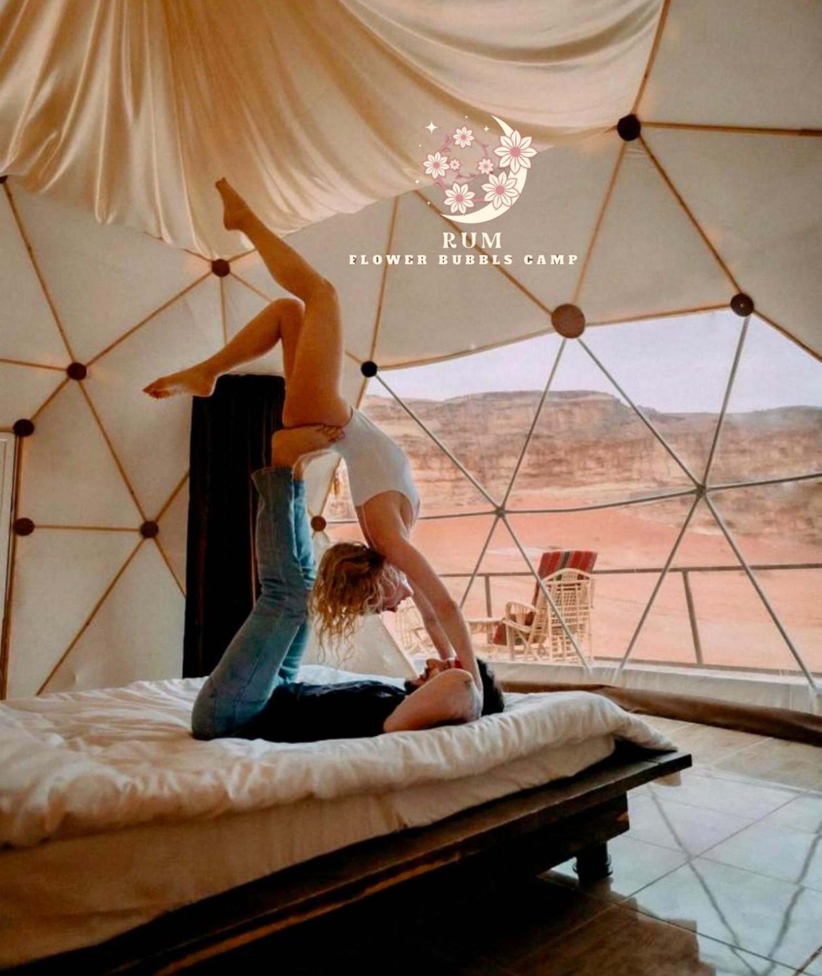 Rum Flower Bubbles Luxury Camp Wadi Rum Ngoại thất bức ảnh